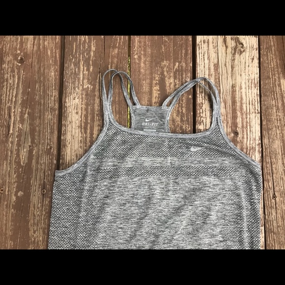 Nike grey top - Picture 2 of 4